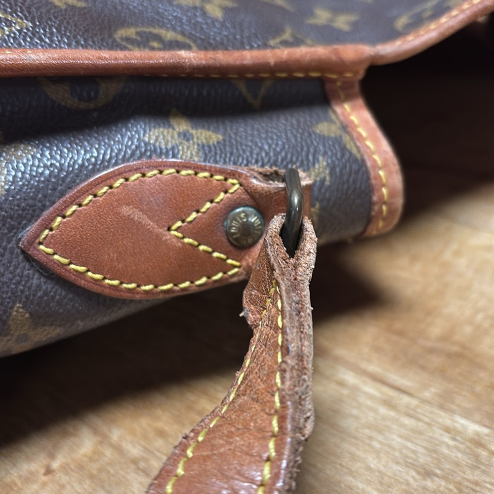 Louis Vuitton Monogram Canvas Messenger Bag in Brown and Tan - Picture 11 of 13